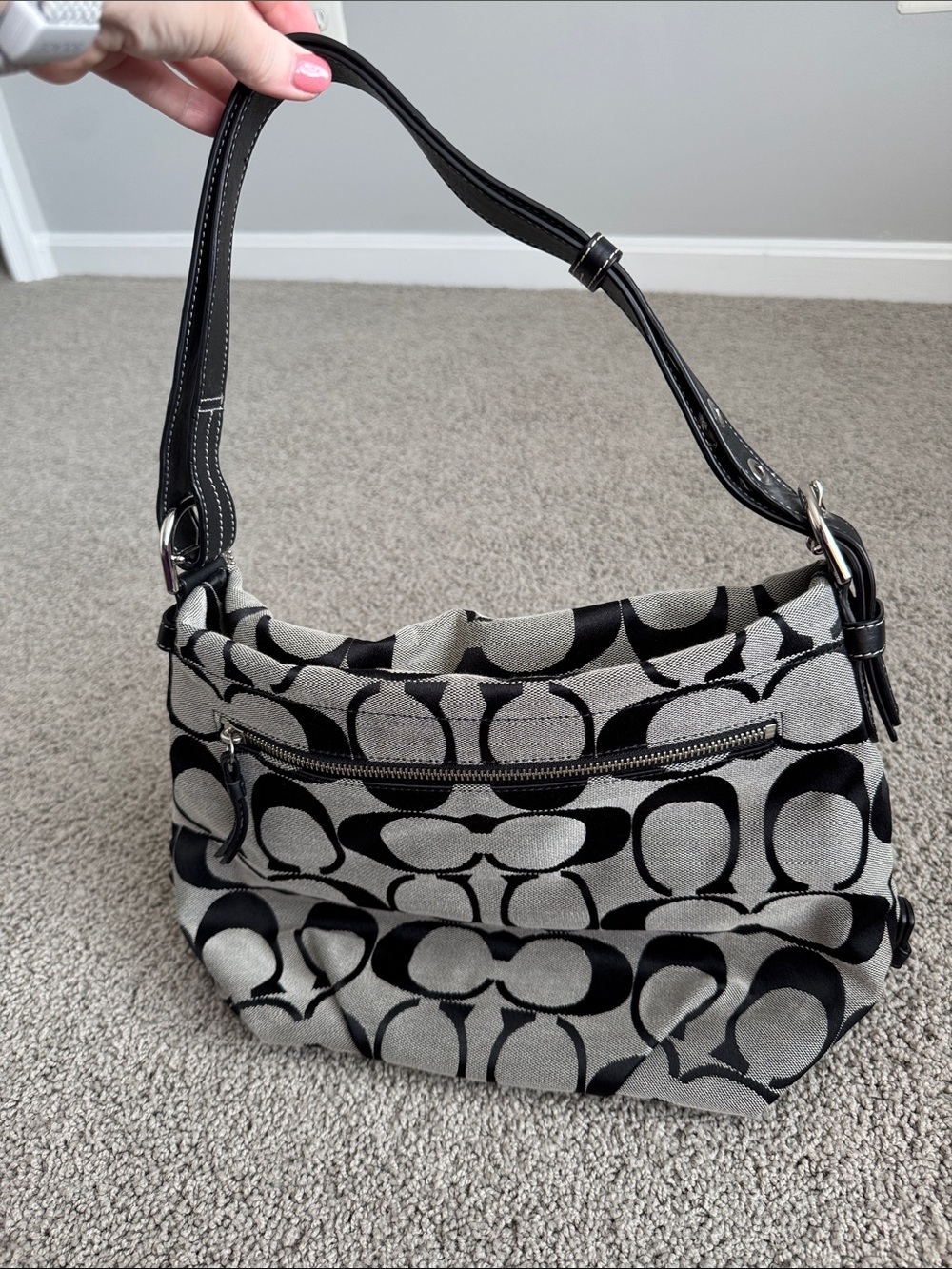 Coach Black and Gray Signature Hobo Shoulder Bag - Picture 3 of 7
